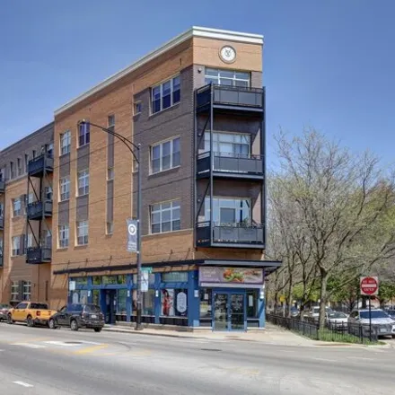 Buy this 2 bed condo on 2901 North Clybourn Avenue in Chicago, IL 60618