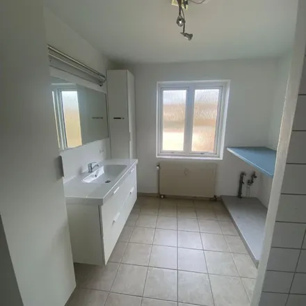 Rent this 3 bed apartment on Brovejen 144 in 5500 Middelfart, Denmark