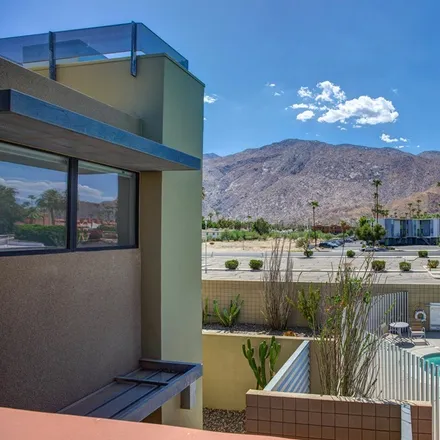 Rent this 2 bed condo on 685 East Arenas Road in Palm Springs, CA 92262