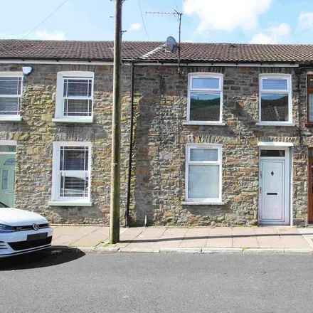 Rent this 3 bed townhouse on Dumfries Street in Treherbert, CF42 5PT