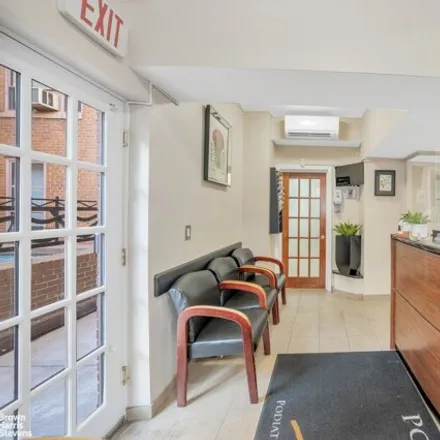 Image 3 - 235 E 22nd St Unit 1ef, New York, 10010 - Apartment for sale