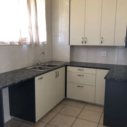 Image 6 - Leicester Road, Oriel, Gauteng, 2026, South Africa - Apartment for rent