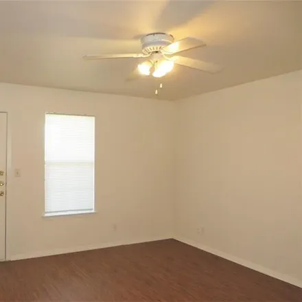 Rent this studio apartment on Maple Street in Georgetown, TX 78626
