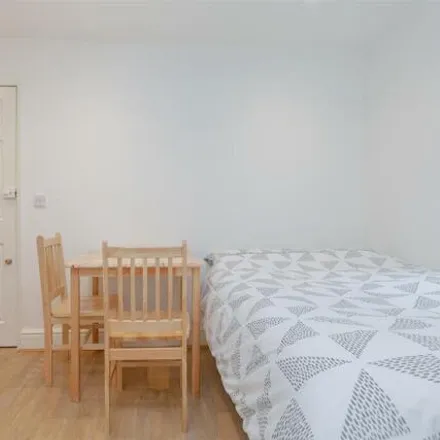 Rent this studio apartment on 44 St Petersburgh Place in London, W2 4RR