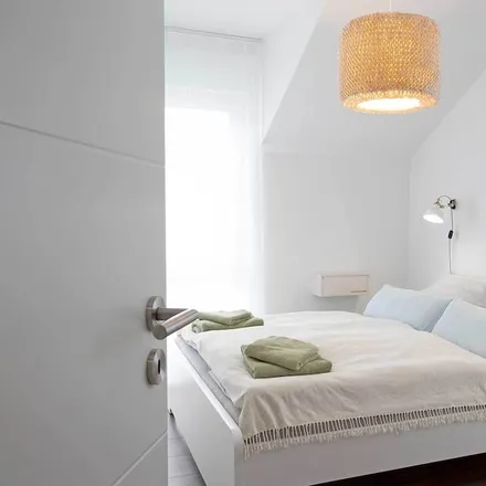 Rent this 1 bed apartment on Wasserburg (Bodensee) in Gartenweg, 88142 Wasserburg (Bodensee)