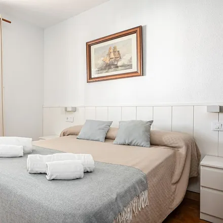 Rent this 3 bed apartment on Plenoil Chiclana de la Frontera II in Avenida de los Descubrimientos, 35