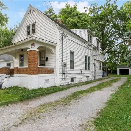 Buy this 4 bed house on 614 W 25th St in Lorain, Ohio