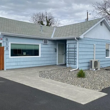 Buy this 2 bed house on 820 Riverview Boulevard in Clarkston, WA 99403
