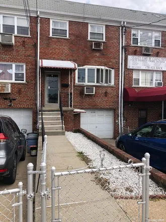 Buy this 3 bed house on 3673A East Tremont Avenue in New York, NY 10465