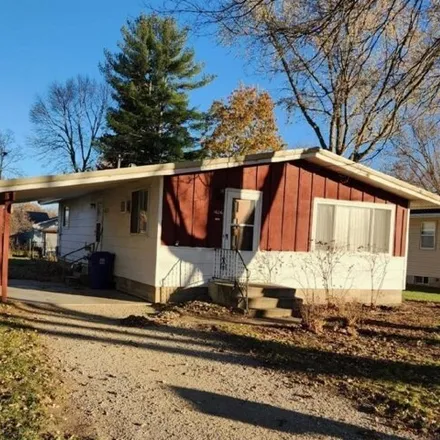 Buy this 3 bed house on 1648 Ohio Avenue in Charles City, IA 50616