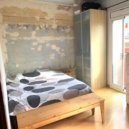 Rent this 2 bed room on Carrer del Beat Simó in 1, 08002 Barcelona