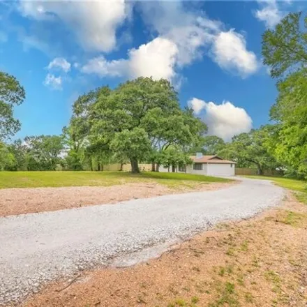 Image 1 - Rogers Hill Road, Rogers Hill, McLennan County, TX 76691, USA - House for sale