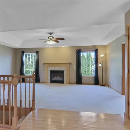 Image 2 - 3118 Old Jamestown Road, Bloomington, IL 61704, USA - House for sale