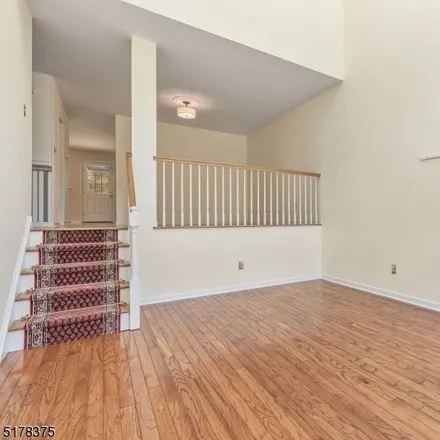 Image 2 - 14 Stonehedge Road, Long Hill Township, Morris County, NJ 07946, USA - Townhouse for sale
