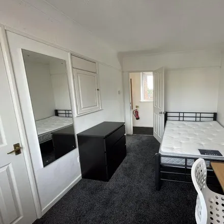Rent this 5 bed duplex on 55 Calthorpe Road in Norwich, NR5 8RN