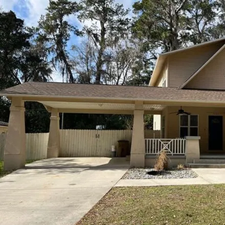 Rent this 3 bed house on 1431 Southeast Vale Court in Lake City, FL 32025