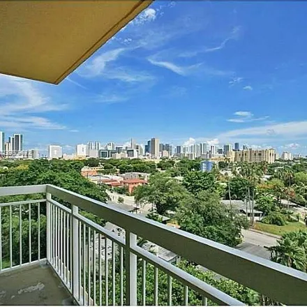 Image 3 - 816 Northwest 11th Street, Miami, FL 33136, USA - Condo for sale