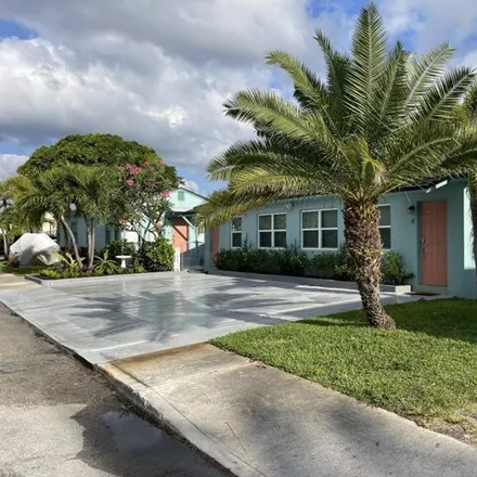 Rent this 1 bed house on 458 8th Avenue North in Lake Worth Beach, FL 33460