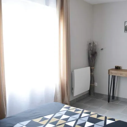 Rent this 2 bed apartment on 59410 Anzin