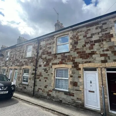 Buy this 2 bed townhouse on WW2 DCLI Depot (Victoria Barracks) (site of) in Beacon Road, Bodmin