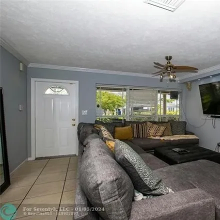 Image 3 - 1338 Northeast 42nd Street, Coral Heights, Broward County, FL 33334, USA - House for sale