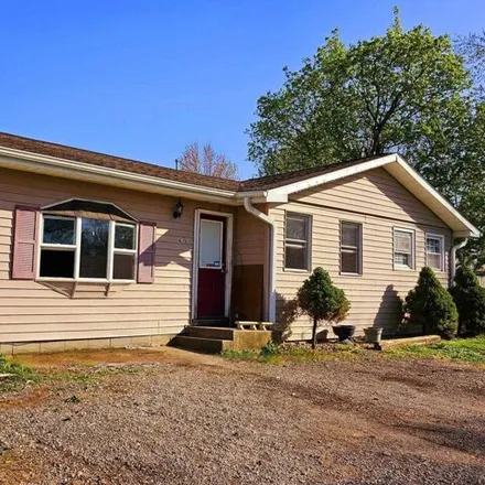 Buy this 3 bed house on 283 Pine Street in Atlanta, Logan County