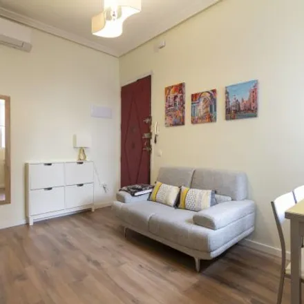 Rent this 4 bed apartment on Madrid in Calle del Barco, 42