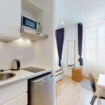 Image 7 - 32 Rue des Bois, 77300 Fontainebleau, France - Apartment for rent