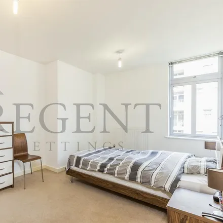 Image 3 - Caspian Apartments, 5 Salton Square, London, E14 7GJ, United Kingdom - Apartment for rent