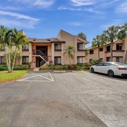 Buy this 2 bed condo on 2160 Southwest 92th Terrace in Pine Island Ridge, Pine Island