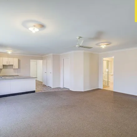Image 5 - 18 Davies Street, Goodna QLD 4300, Australia - Apartment for rent