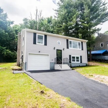 Buy this 3 bed house on 14 Garry Knls in Danbury, Connecticut