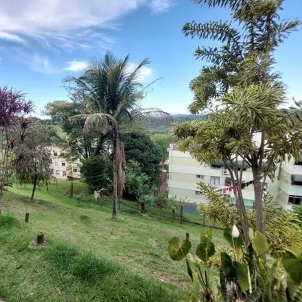 Buy this 3 bed apartment on Rua Itabirito in Ipatinga - MG, 35160-192