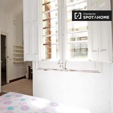 Image 5 - Carrer de Girona, 88, 08009 Barcelona, Spain - Room for rent