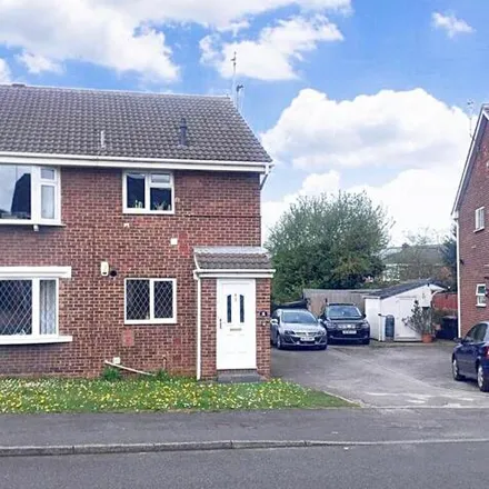 Rent this 2 bed room on Oakwell Close in Maltby, S66 7EE