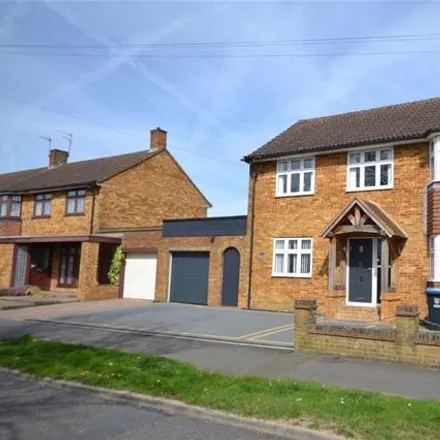 Rent this 4 bed house on Ellingham Road in Old Town, HP2 7AE