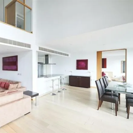 Rent this 3 bed apartment on Museum of London Docklands in Hertsmere Road, Canary Wharf