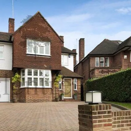 Image 1 - Crooked Usage, Finchley, Great London, N3 - House for rent