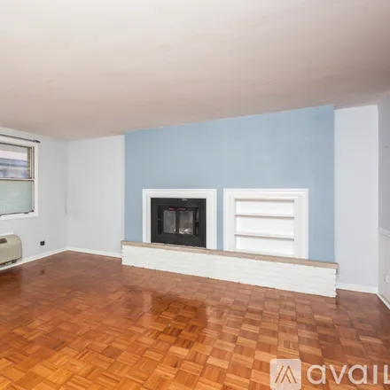 Rent this 1 bed condo on 163 W Division St