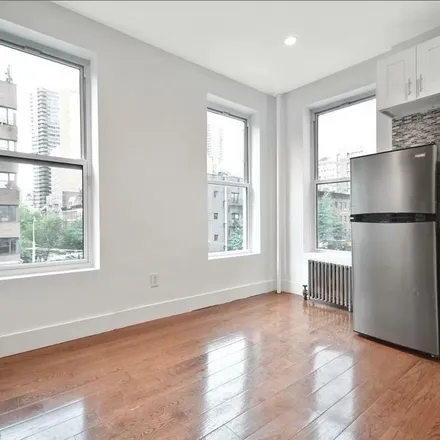 Rent this 3 bed apartment on 1156 2nd Avenue in New York, NY 10065