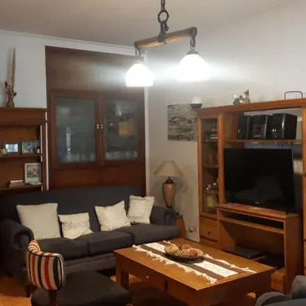 Buy this 4 bed house on Pedro Elustondo 4452 in Partido de Quilmes, Ezpeleta