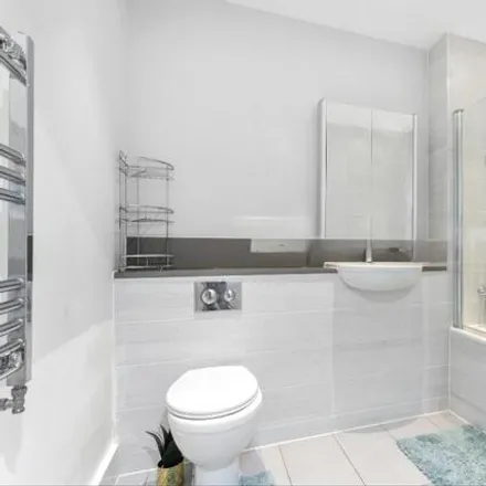 Image 5 - The Victoria, 34 Scotland Green, London, N17 9TT, United Kingdom - Apartment for sale