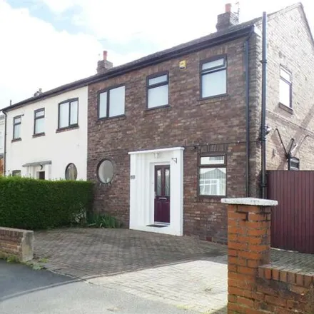 Buy this 3 bed duplex on Charlwood Avenue in Knowsley, L36 5UH