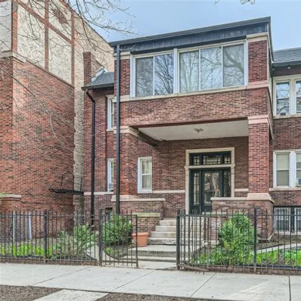 Buy this 1 bed condo on 5211-5213 South Ingleside Avenue in Chicago, IL 60615