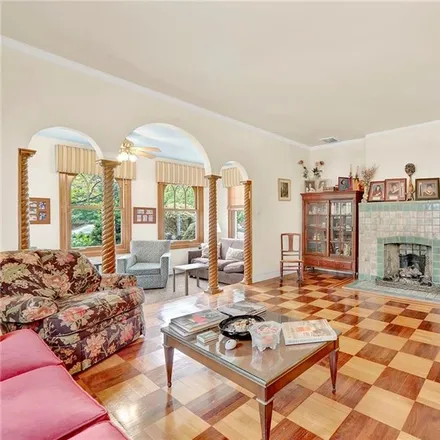 Image 7 - 3566 Bedford Avenue, New York, NY 11210, USA - House for sale