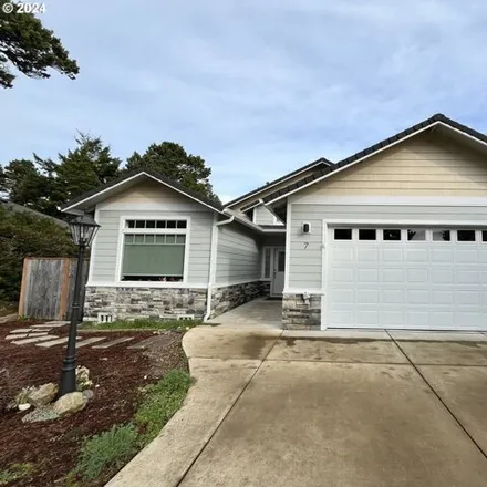Buy this 3 bed house on 83 Sea Watch Place in Florence, OR 97439