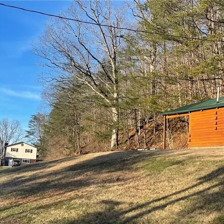 Buy this 3 bed house on 735 County Route 40 in Wood County, WV 26150