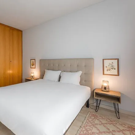 Rent this 1 bed apartment on Rotunda da Associação Empresarial de Portugal in 4100-179 Matosinhos, Portugal