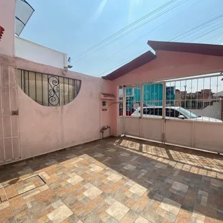Rent this 2 bed house on Calle Paseo de los Sauces in San José Guadalupe Otzacatipan, 50210 San Mateo Otzacatipan