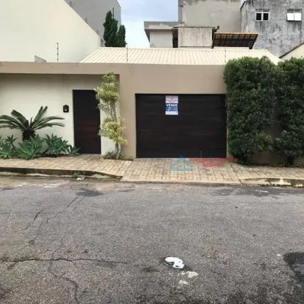 Buy this 3 bed house on Alameda Carmo Amancio in Vale dos Ipês, Varginha - MG